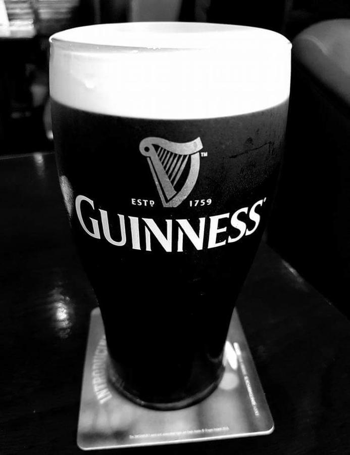 The Enniskerry Inn Ngoại thất bức ảnh